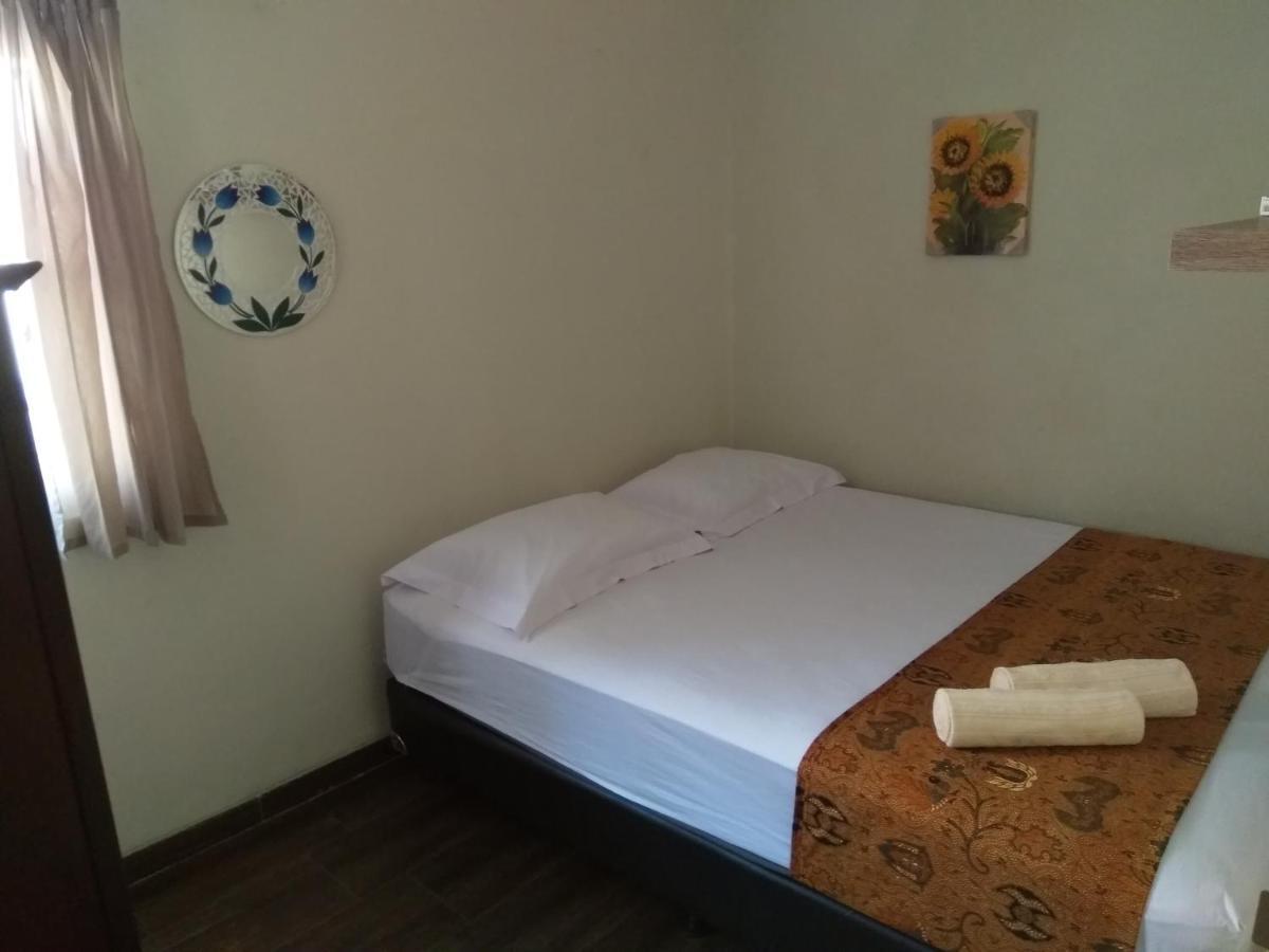 Appartamento Omah Ngadiwinatan Syariah Yogyakarta Esterno foto