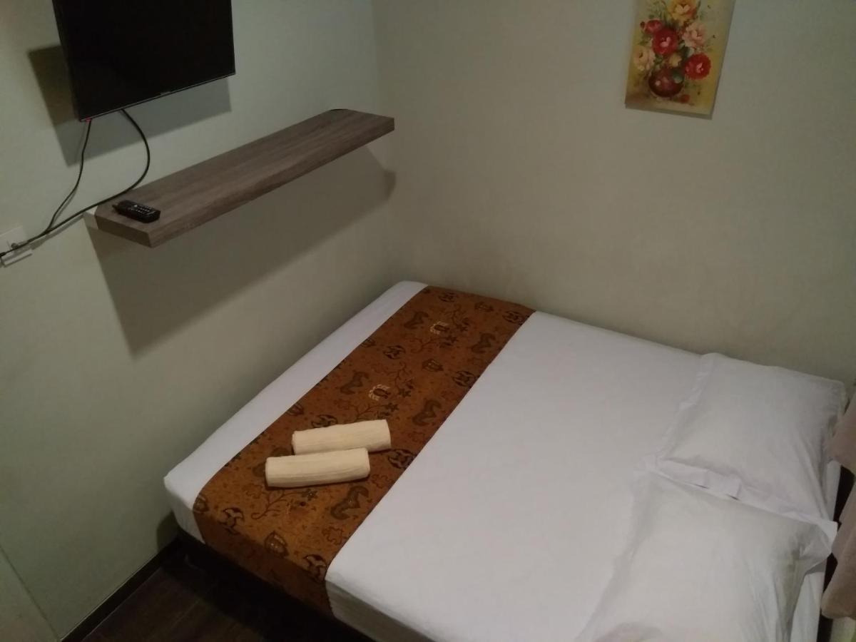 Appartamento Omah Ngadiwinatan Syariah Yogyakarta Esterno foto
